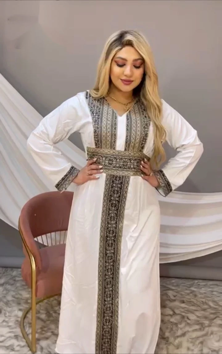 جلابية استقبال ومناسبات بتطريز زخارف نباتيه وقفطان مغربي